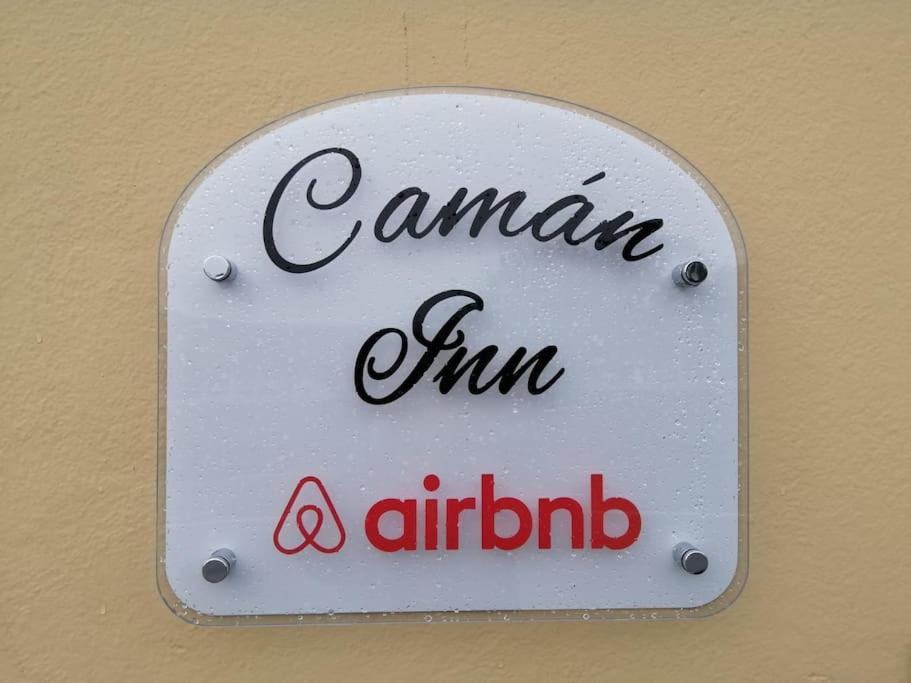 Caman Inn Килкени Екстериор снимка